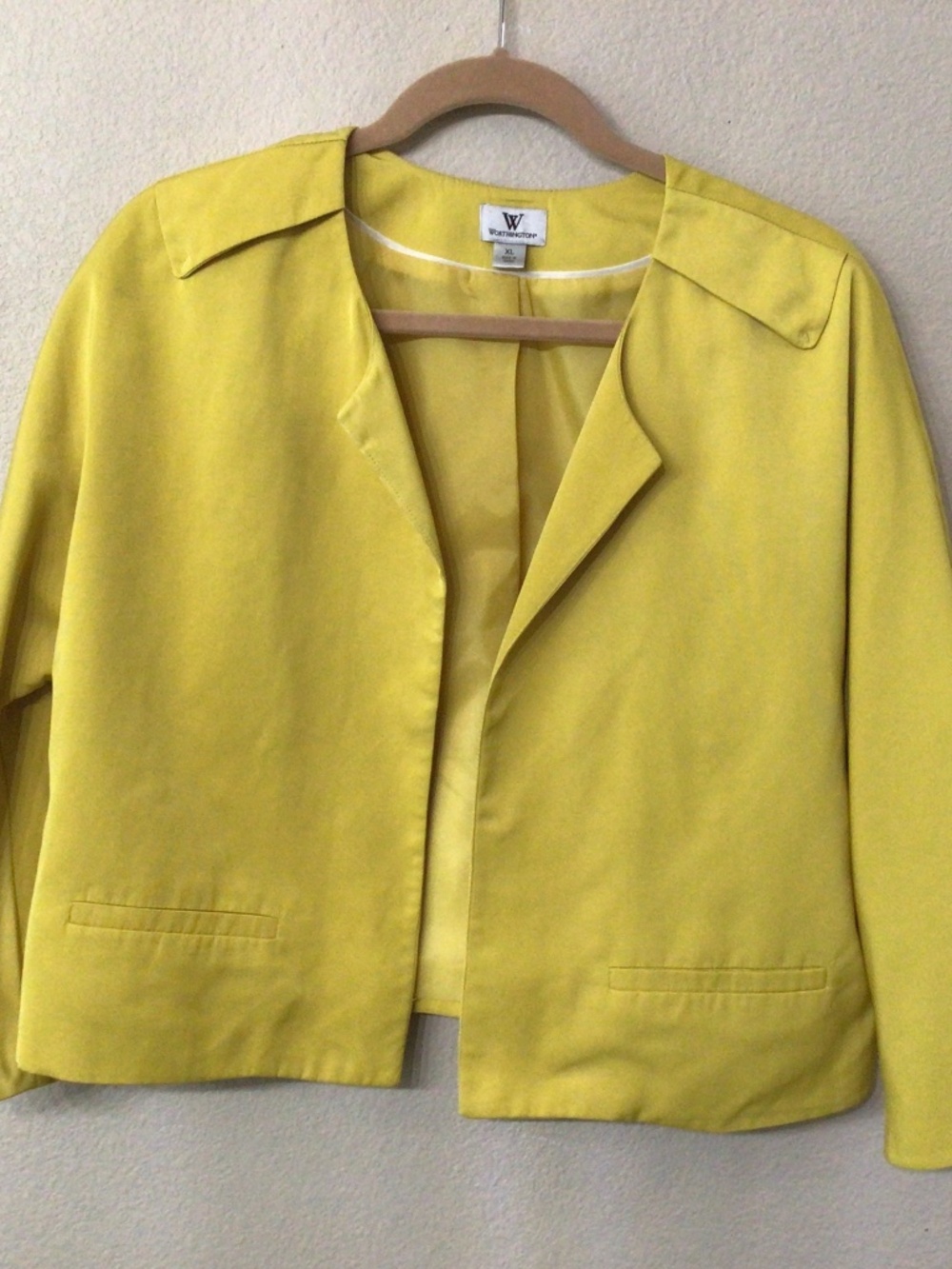 Worthington. Gold tone blazer size extra large, great shape